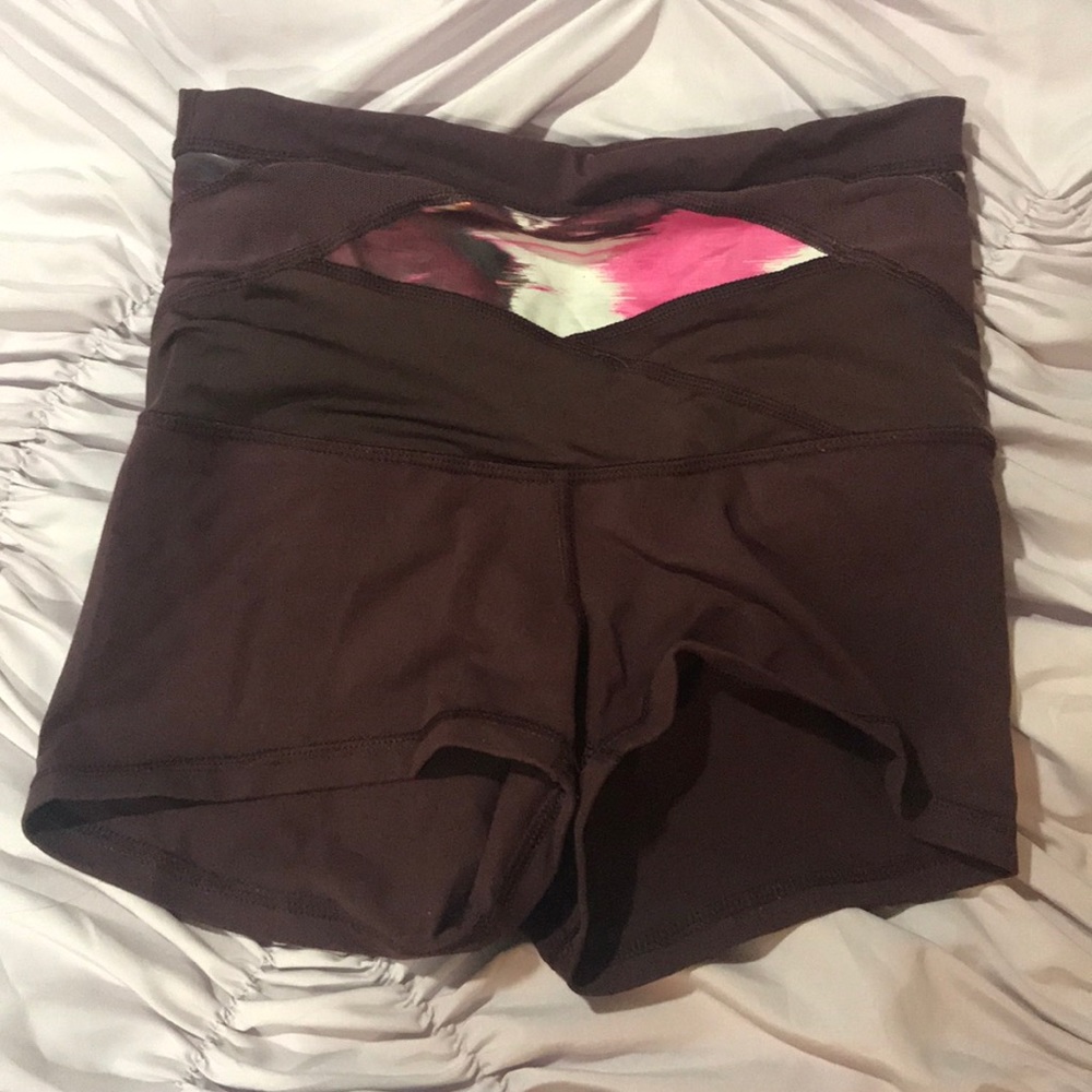 Lululemon reversible tight shorts